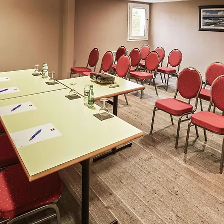 Ibis Auray-2